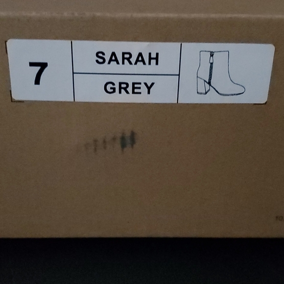 Booties - Picture 4 of 5